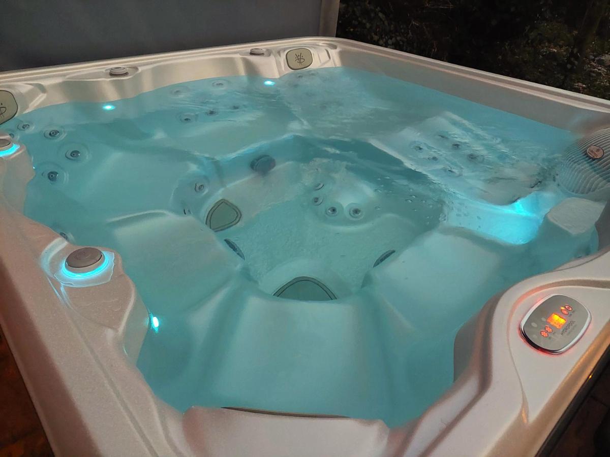 La Casa Rosa Di Segusino With Spa Jacuzzi In Garden Sequsino エクステリア 写真