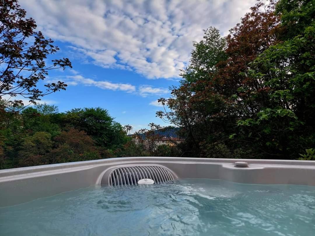 La Casa Rosa Di Segusino With Spa Jacuzzi In Garden Sequsino エクステリア 写真