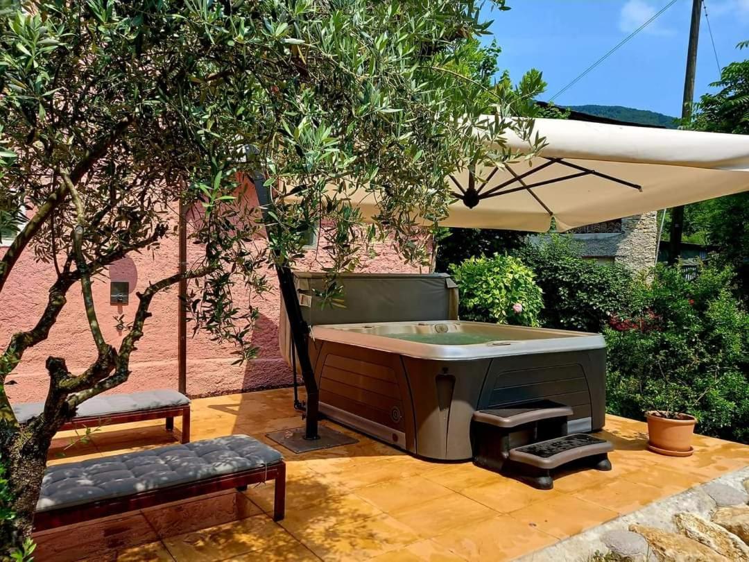 La Casa Rosa Di Segusino With Spa Jacuzzi In Garden Sequsino エクステリア 写真